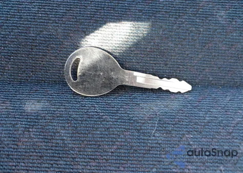 2002 Chrysler Town & Country Lx из США, поврежденный, VIN 2C4GP44372R710785